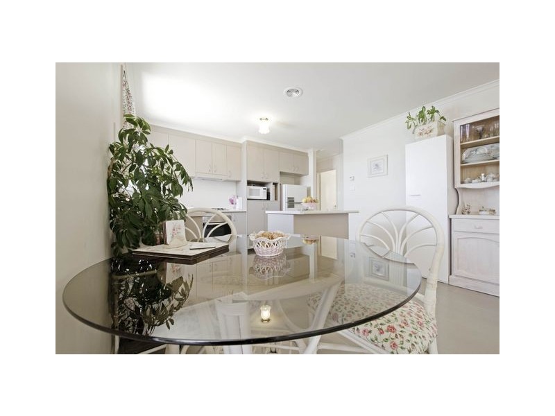 18 Nicholls Drive, Yass NSW 2582