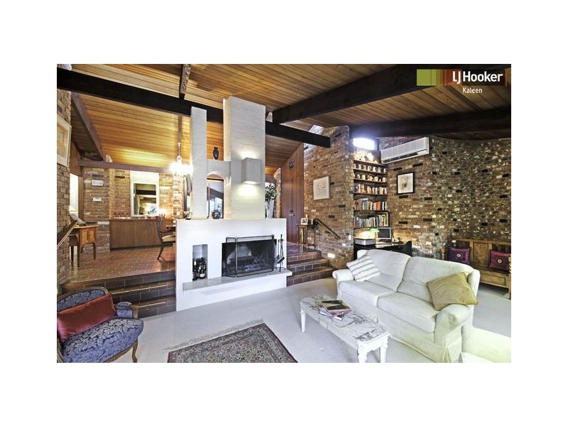 8 Mirning Crescent, Aranda ACT 2614