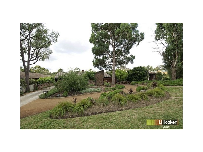 8 Mirning Crescent, Aranda ACT 2614