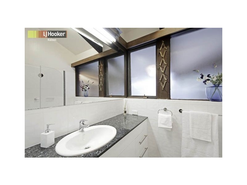 8 Mirning Crescent, Aranda ACT 2614