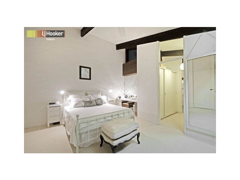 8 Mirning Crescent, Aranda ACT 2614