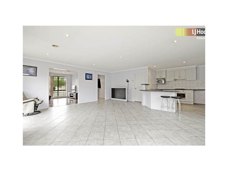 20 Dacomb Court, Dunlop ACT 2615
