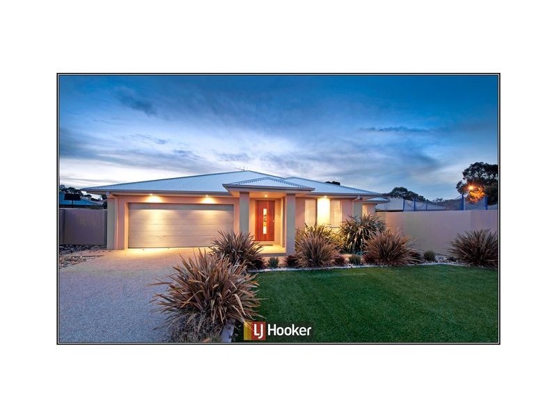 43 Jeanne Young Circuit, Mckellar ACT 2617