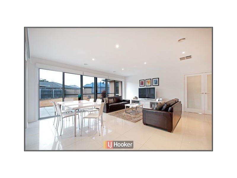 43 Jeanne Young Circuit, Mckellar ACT 2617