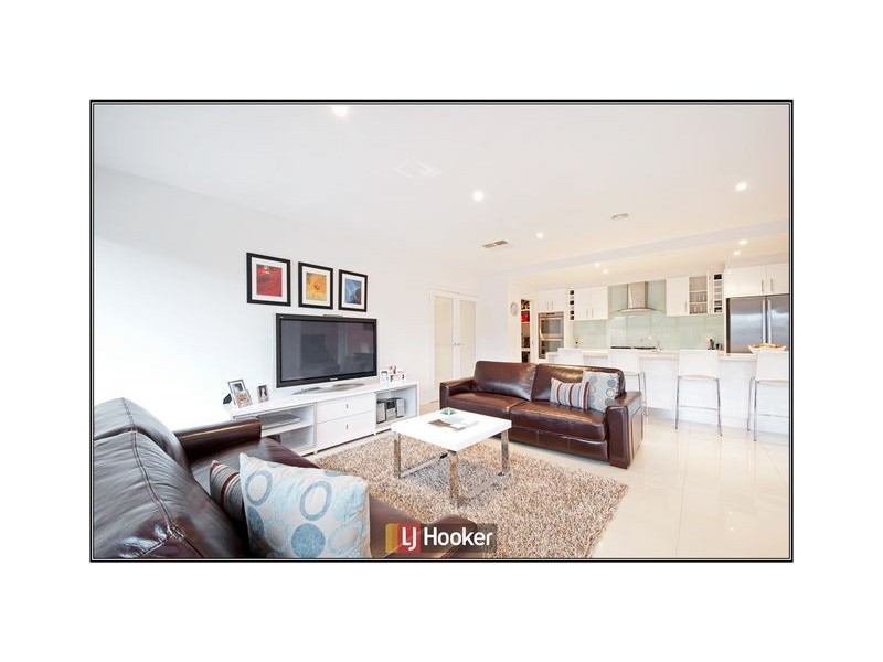 43 Jeanne Young Circuit, Mckellar ACT 2617