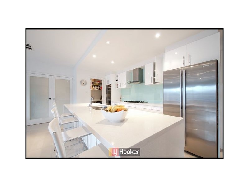 43 Jeanne Young Circuit, Mckellar ACT 2617