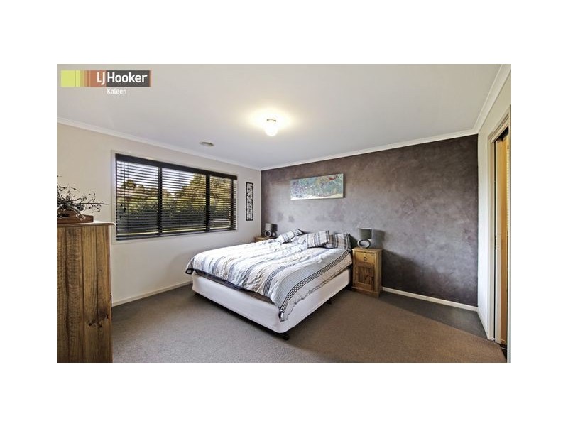2 Swallow Street, Dunlop ACT 2615