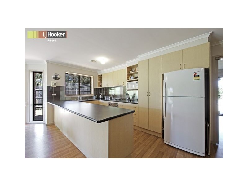2 Swallow Street, Dunlop ACT 2615