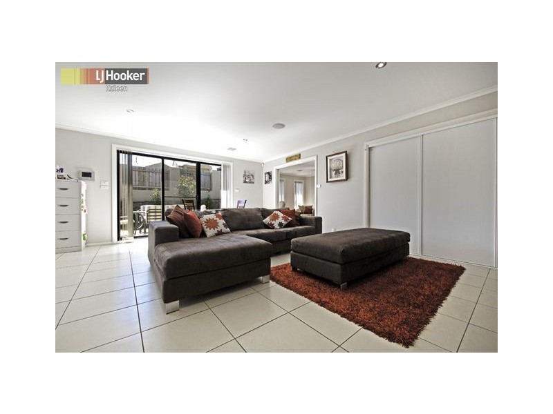 48 Courtneidge Street, Dunlop ACT 2615