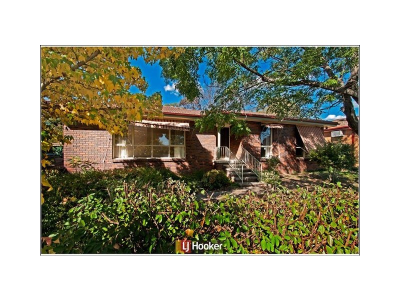 8 Hirst Place, Giralang ACT 2617