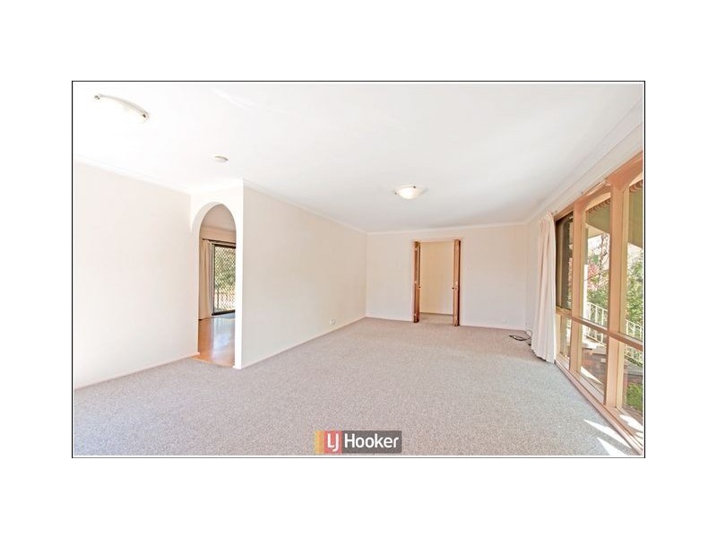 8 Hirst Place, Giralang ACT 2617