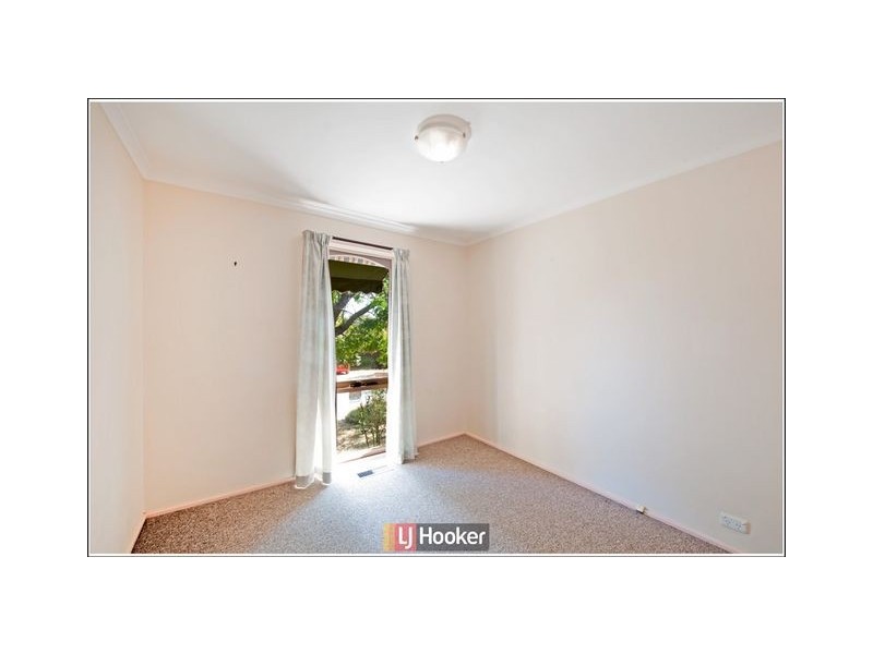 8 Hirst Place, Giralang ACT 2617