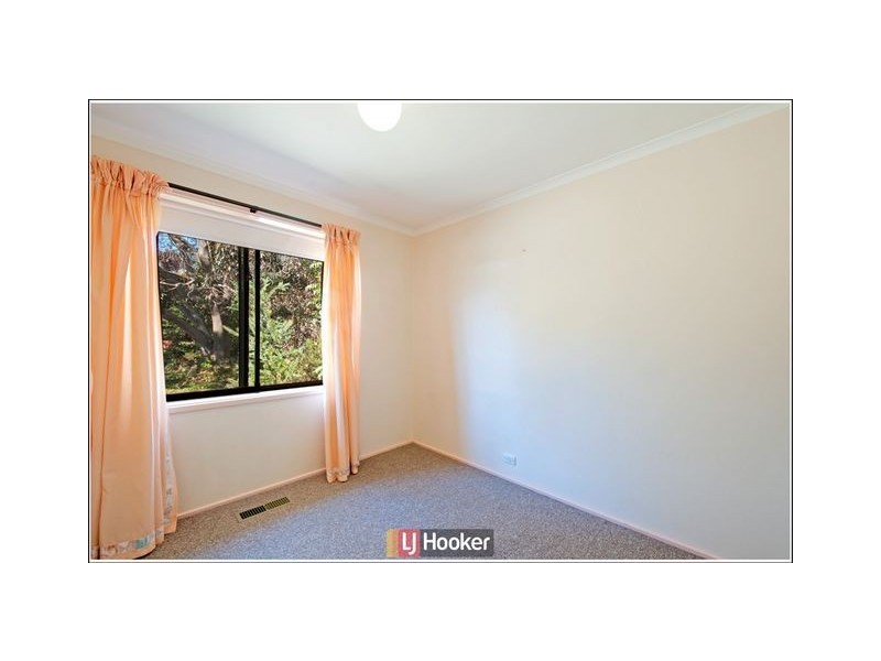 8 Hirst Place, Giralang ACT 2617