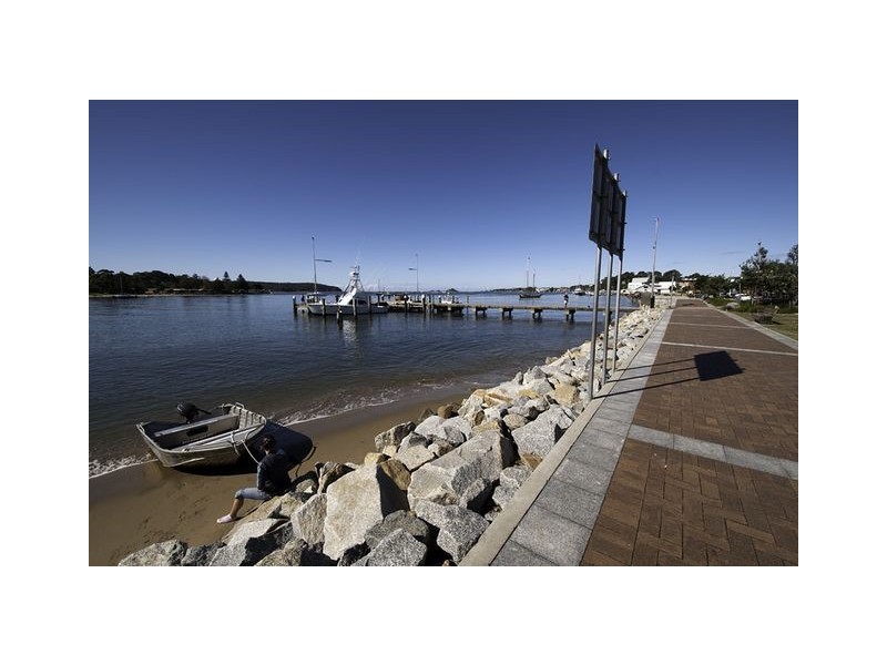 1/37 Clyde Street, Batemans Bay NSW 2536