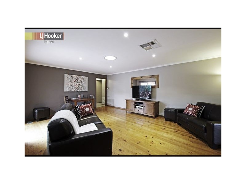 8 Nanson Place, Florey ACT 2615