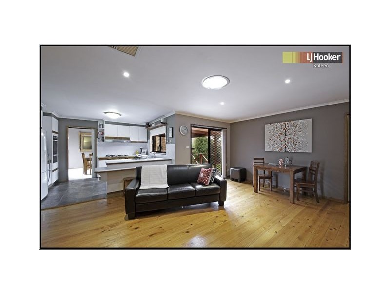 8 Nanson Place, Florey ACT 2615