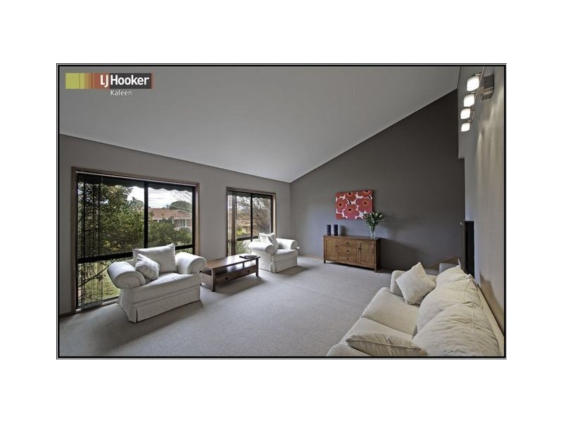 8 Nanson Place, Florey ACT 2615