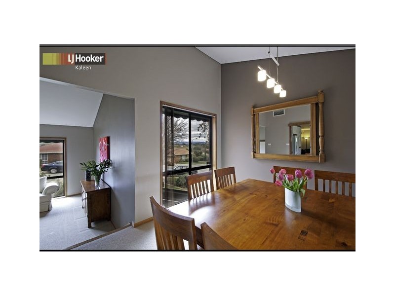 8 Nanson Place, Florey ACT 2615