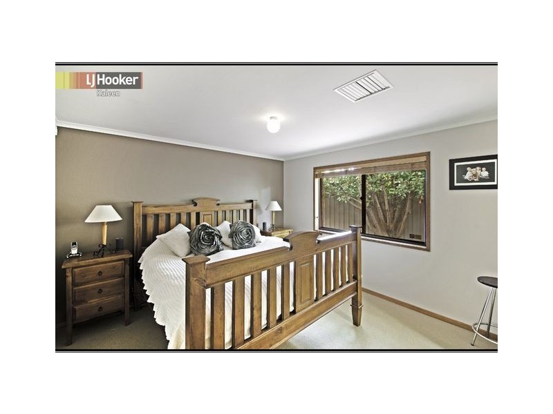 8 Nanson Place, Florey ACT 2615