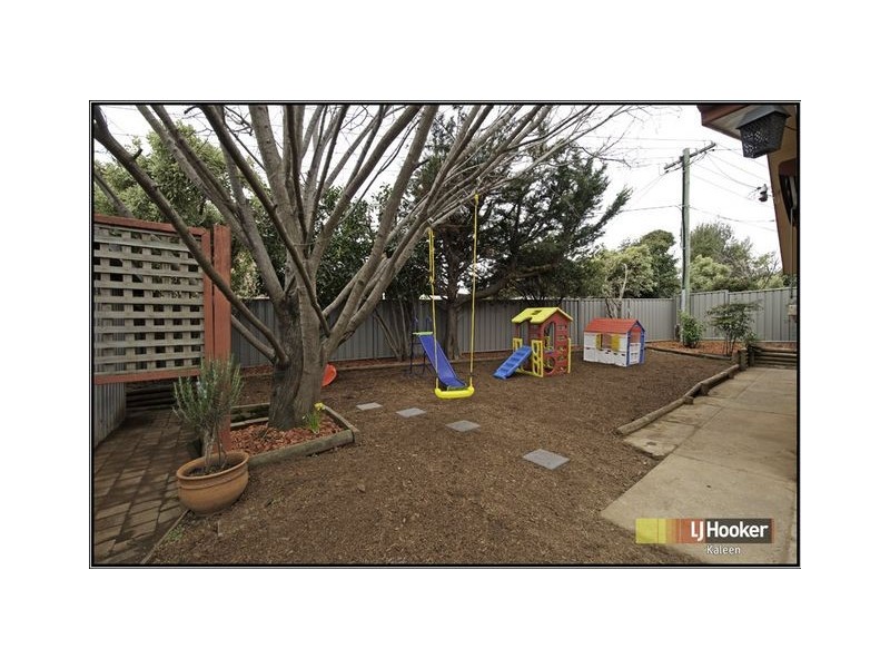 8 Nanson Place, Florey ACT 2615