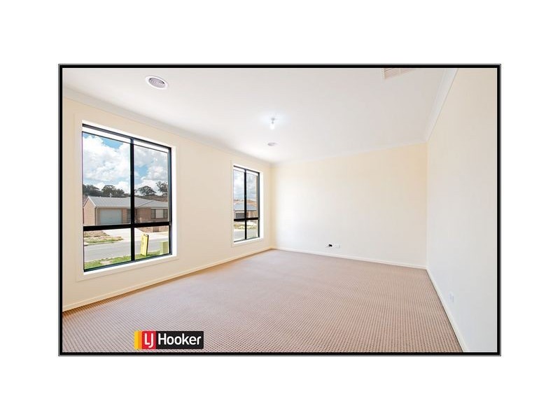 15 Pearl Gibbs Circuit, Bonner ACT 2914