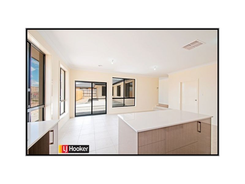 15 Pearl Gibbs Circuit, Bonner ACT 2914