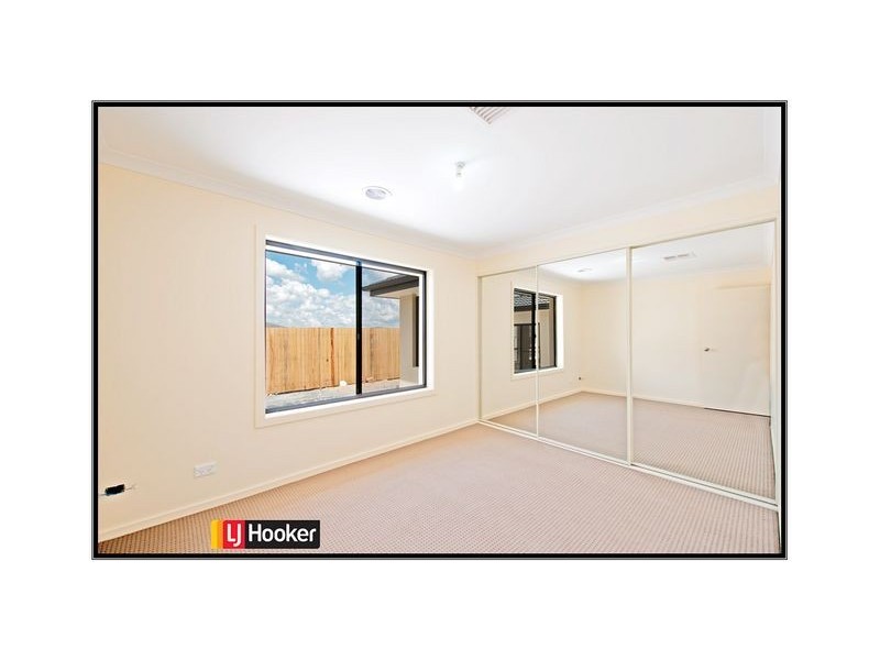 15 Pearl Gibbs Circuit, Bonner ACT 2914