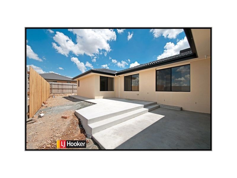 15 Pearl Gibbs Circuit, Bonner ACT 2914