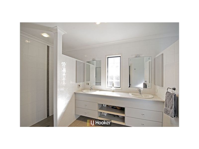 55 Kinloch Circuit, Bruce ACT 2617