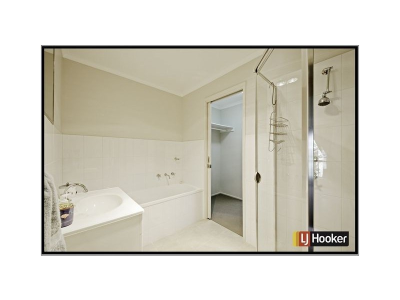 10 Hazelton Street, Macgregor ACT 2615
