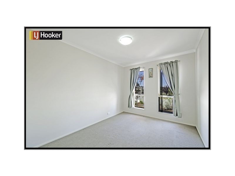 10 Hazelton Street, Macgregor ACT 2615