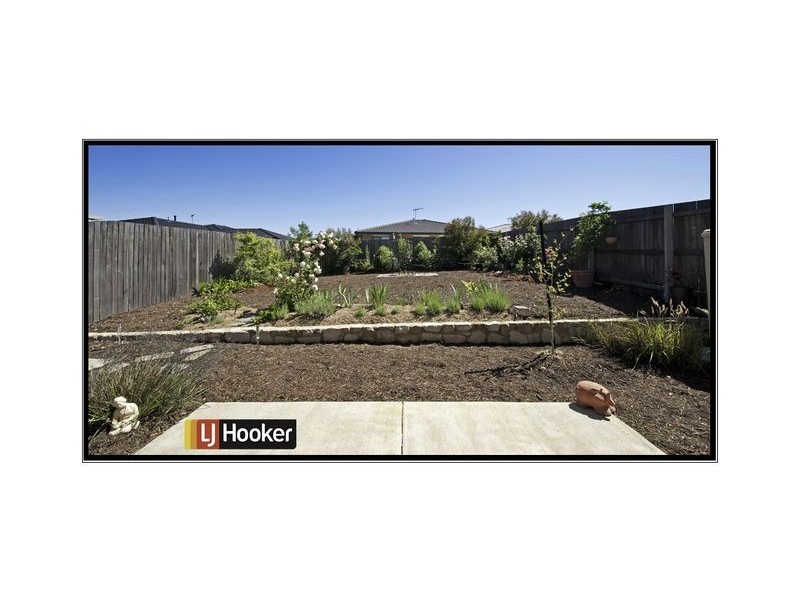 10 Hazelton Street, Macgregor ACT 2615