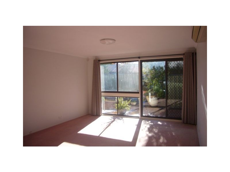 16 Warring Place, Giralang ACT 2617