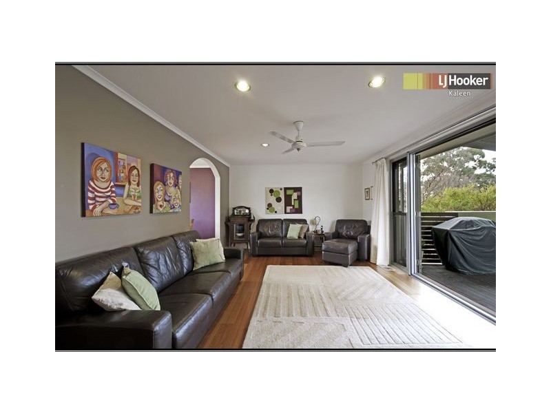 8 Kinalung Place, Giralang ACT 2617