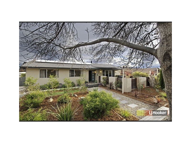 8 Kinalung Place, Giralang ACT 2617