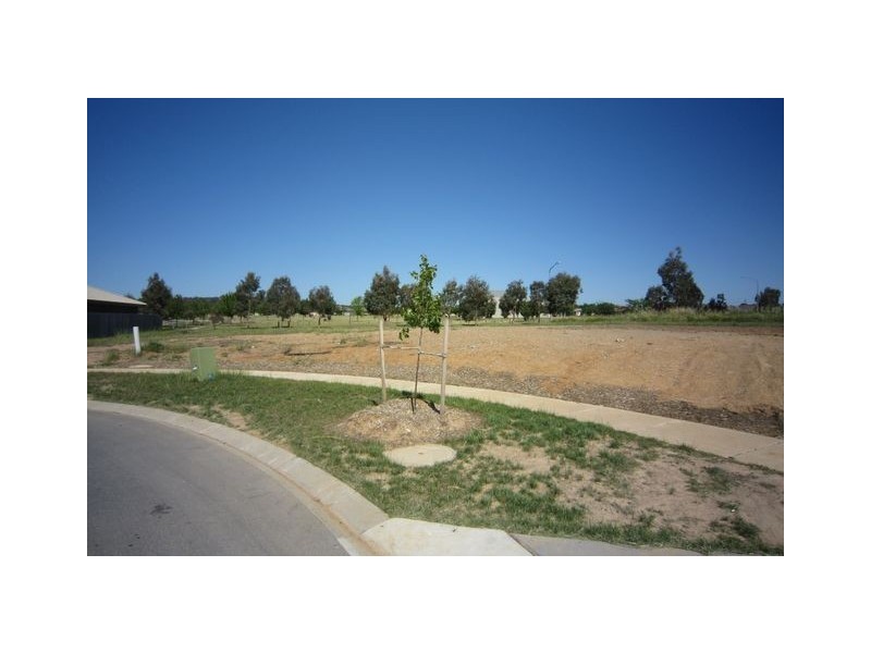 1-4/8 Jeff Snell Crescent, Dunlop ACT 2615