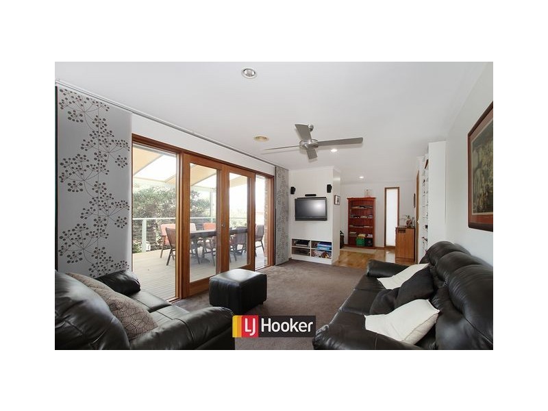 24 McLarty Court, Kambah ACT 2902