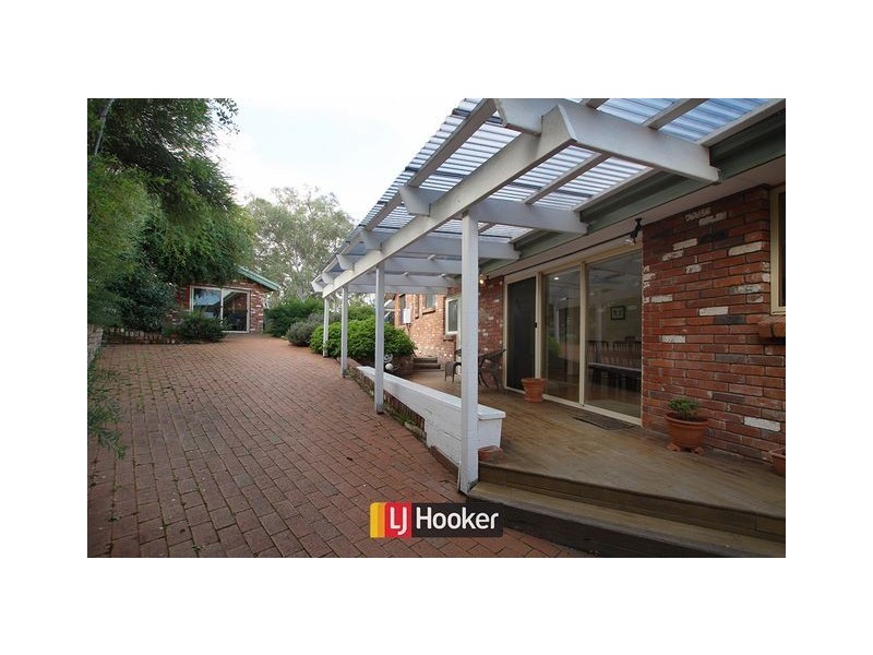 24 McLarty Court, Kambah ACT 2902