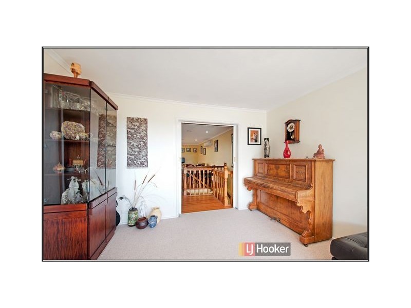 7 Warrambool Close, Giralang ACT 2617