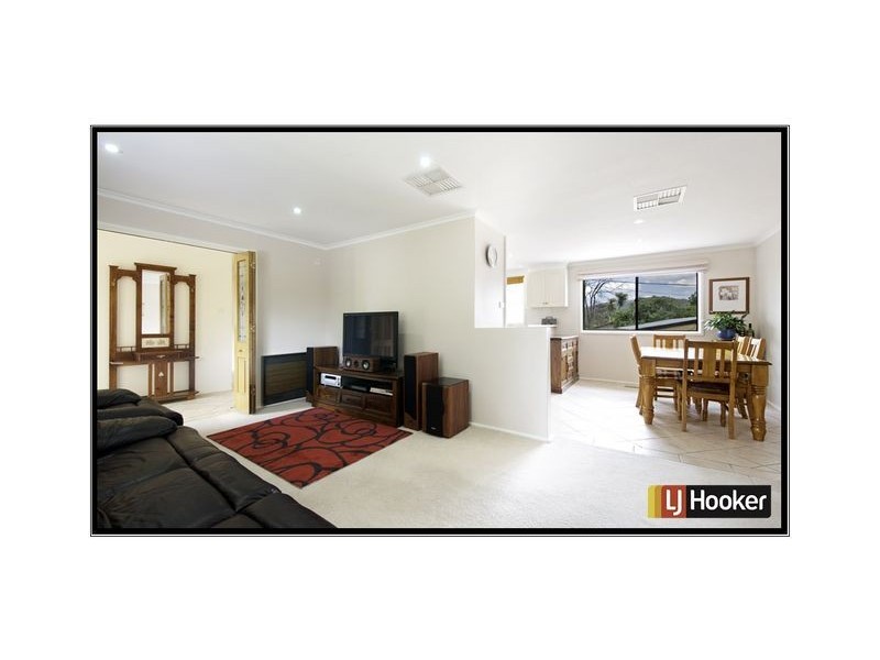 4 Dinnison Circuit, Kambah ACT 2902