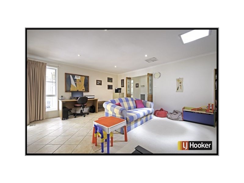 4 Dinnison Circuit, Kambah ACT 2902