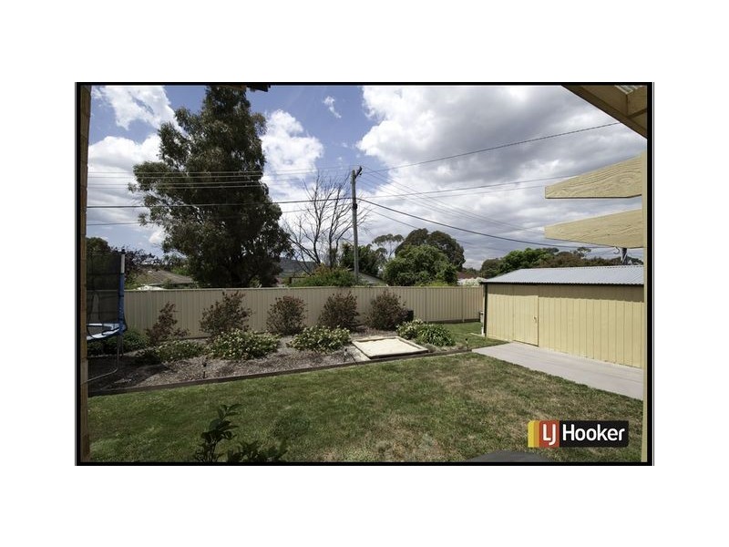 4 Dinnison Circuit, Kambah ACT 2902