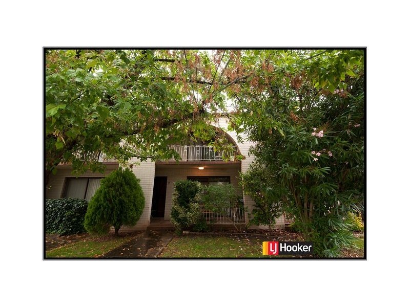 6/43-45 Booth Street, Queanbeyan NSW 2620