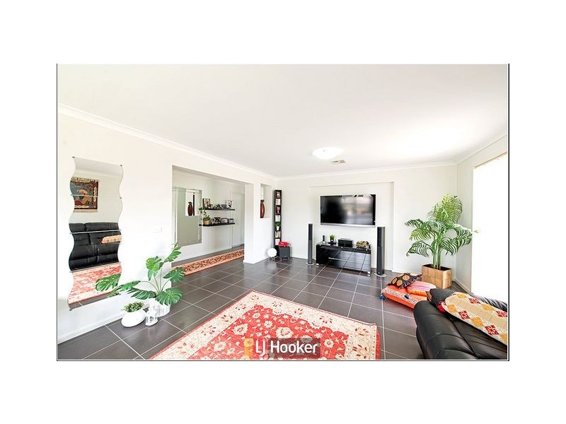 13 Jean Macnamara Street, Macgregor ACT 2615