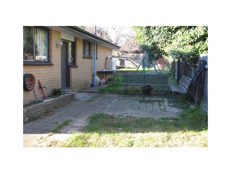 8 Warby Place, Charnwood ACT 2615