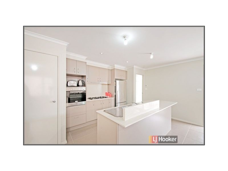 37 Henry Kendall Street, Franklin ACT 2913