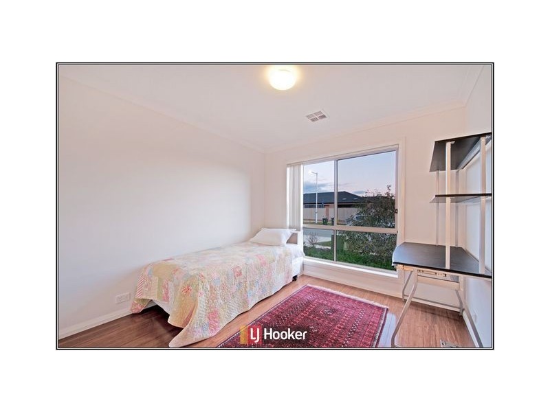 6 Marie Pitt Street, Franklin ACT 2913