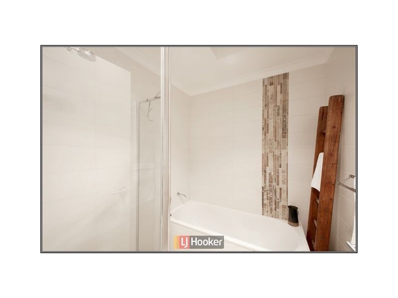 6 Marie Pitt Street, Franklin ACT 2913