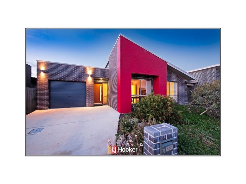6 Marie Pitt Street, Franklin ACT 2913