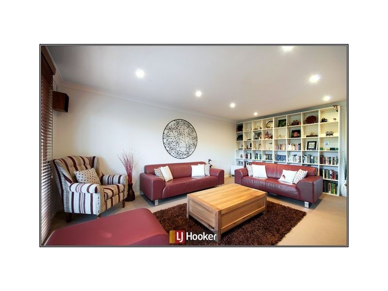 4 Drysdale Circuit, Kambah ACT 2902